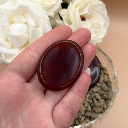Worry stone karneol