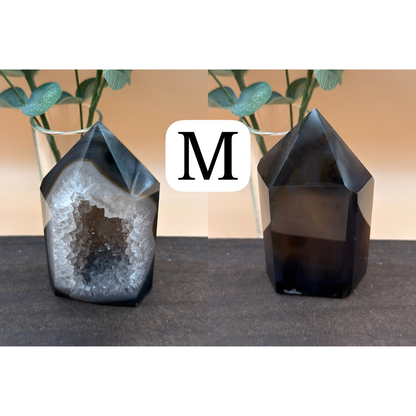 Torn i druzy agat (A-U)