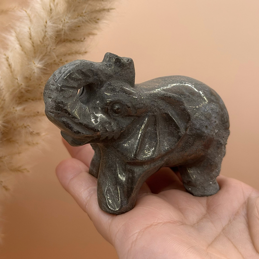 Elefant i pyrit
