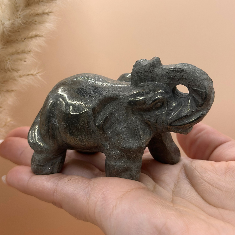 Elefant i pyrit