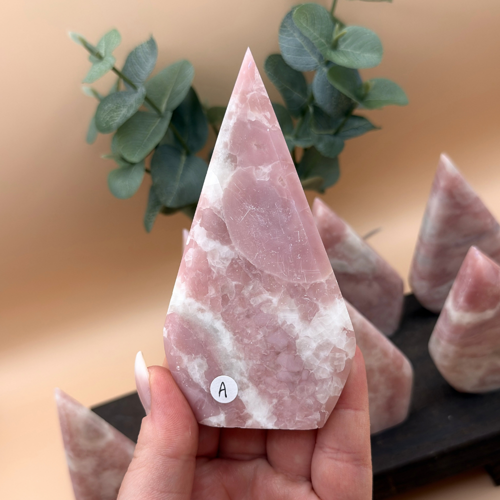 Droppar i rosa opal